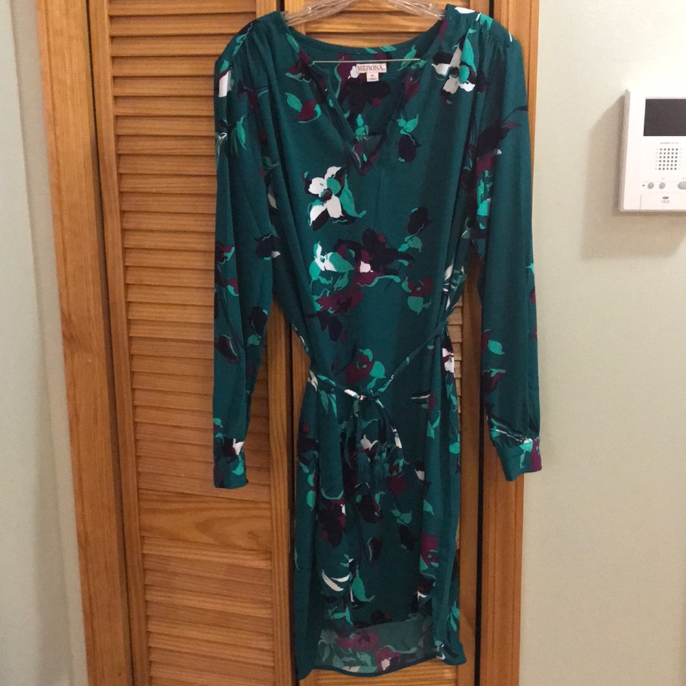 Merona shirttail dress with belt